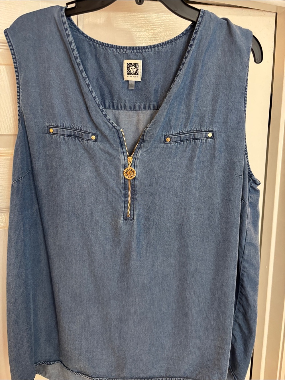 Anne Klein Light Blue denim top XL